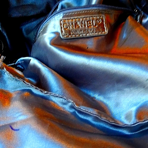 Chanel Chocolate Cartera Quilted Sides Butter Soft Leather Adjustable Chain - Picture 2 of 16